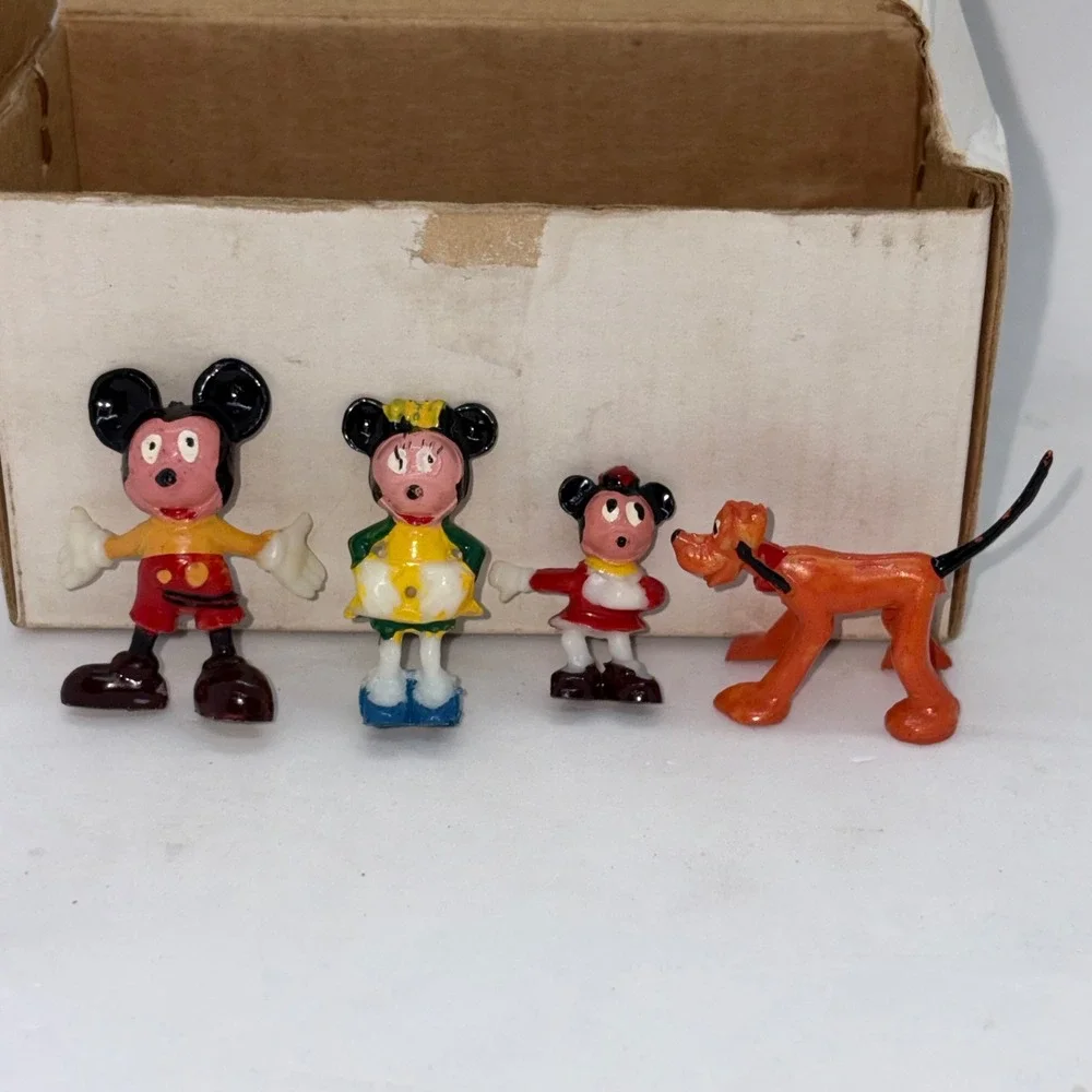 Vintage Disneykins 14pc Miniature Figures Marx HK-6760 Mickey Dumbo Peter Pan